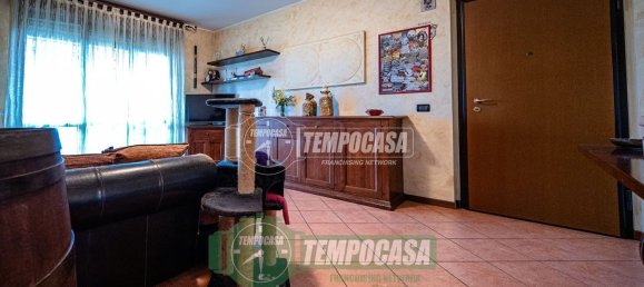 3-salle Appartement à Nerviano, Italy No. 9327 4