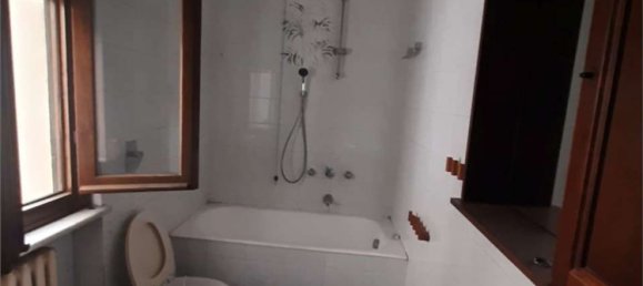 Apartamento de 8 divisões em Pavia, Italy N.º 186023 36