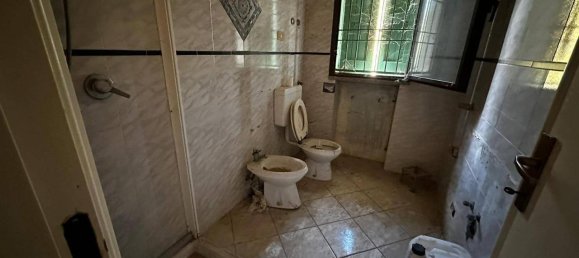 Вилла с 10 комнатами в Кастелларано, Италия № 162749 49