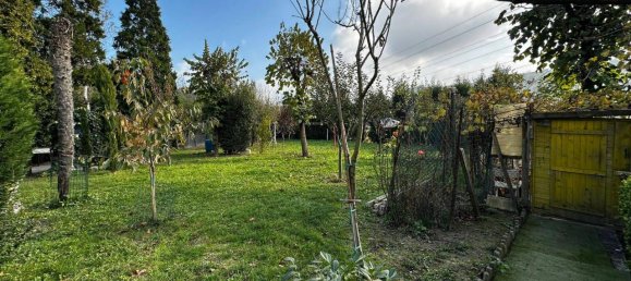 Вилла с 10 комнатами в Кастелларано, Италия № 162749 5