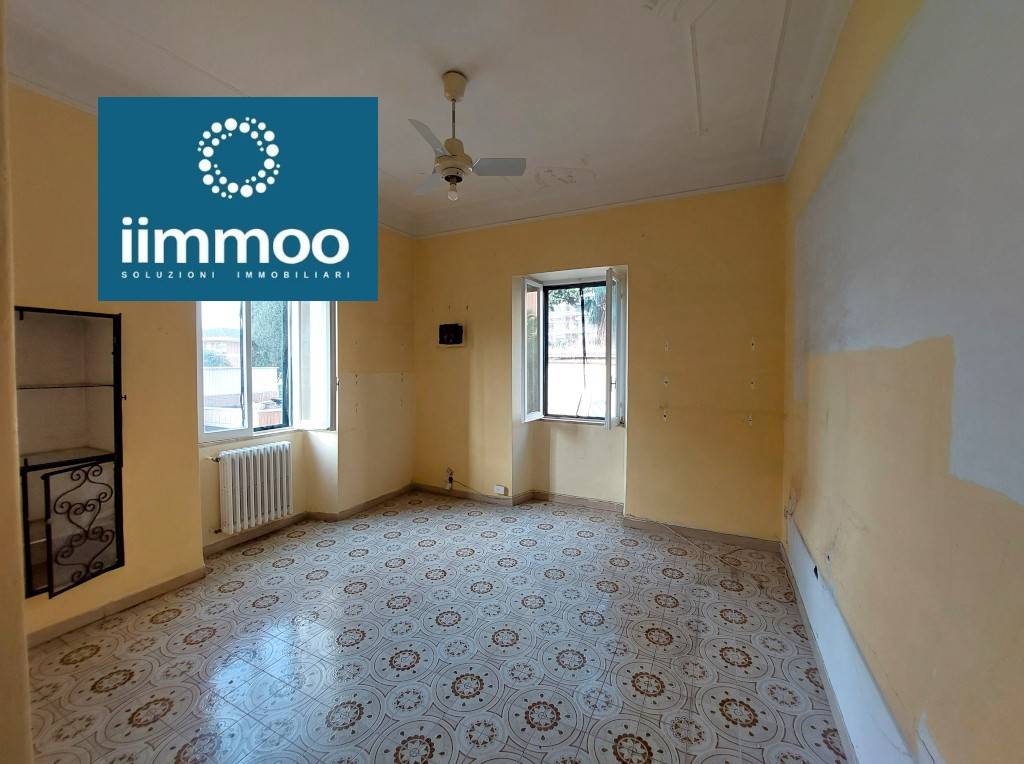 Квартира с 2 спальнями в Рим, Италия № 315176