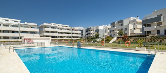 Квартира с 2 спальнями в Эстепона, Испания № 145299 2