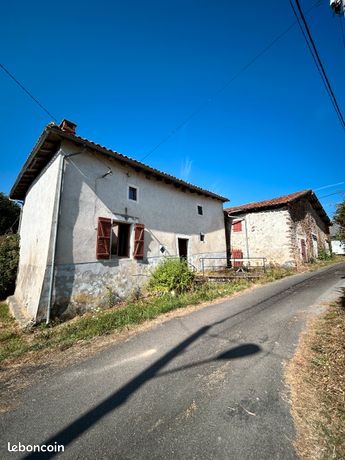 3 bedrooms House in Chirac, France No. 304060