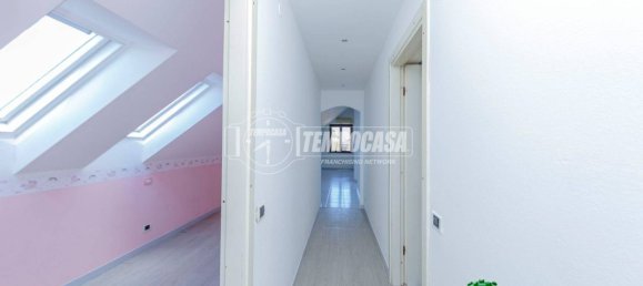 2 غرف نوم شقة في Locate di Triulzi, Italy رقم 380899 11