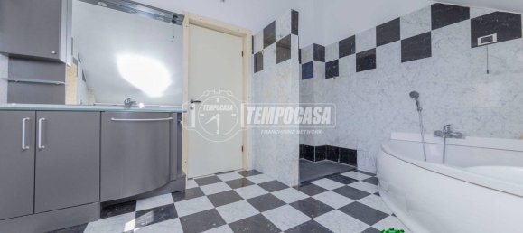 2 غرف نوم شقة في Locate di Triulzi, Italy رقم 380899 9