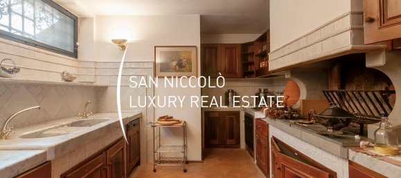 10 rooms Villa in Fiesole, Italy No. 196619 3