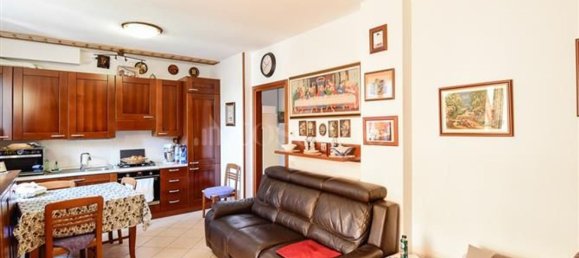 2 rooms Apartment in Fino Mornasco, Italy No. 303435 14