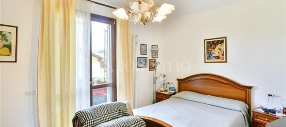 2 rooms Apartment in Fino Mornasco, Italy No. 303435 17