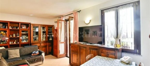 2 rooms Apartment in Fino Mornasco, Italy No. 303435 2