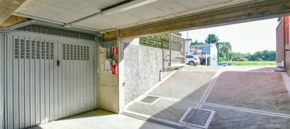 2 rooms Apartment in Fino Mornasco, Italy No. 303435 25