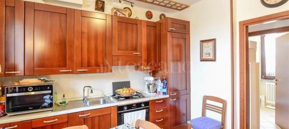 2 rooms Apartment in Fino Mornasco, Italy No. 303435 5
