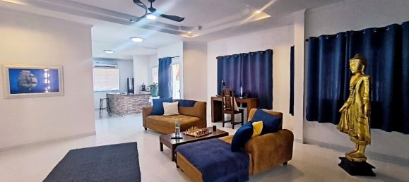 4 bedrooms House in Bang Lamung, Thailand No. 57702 17