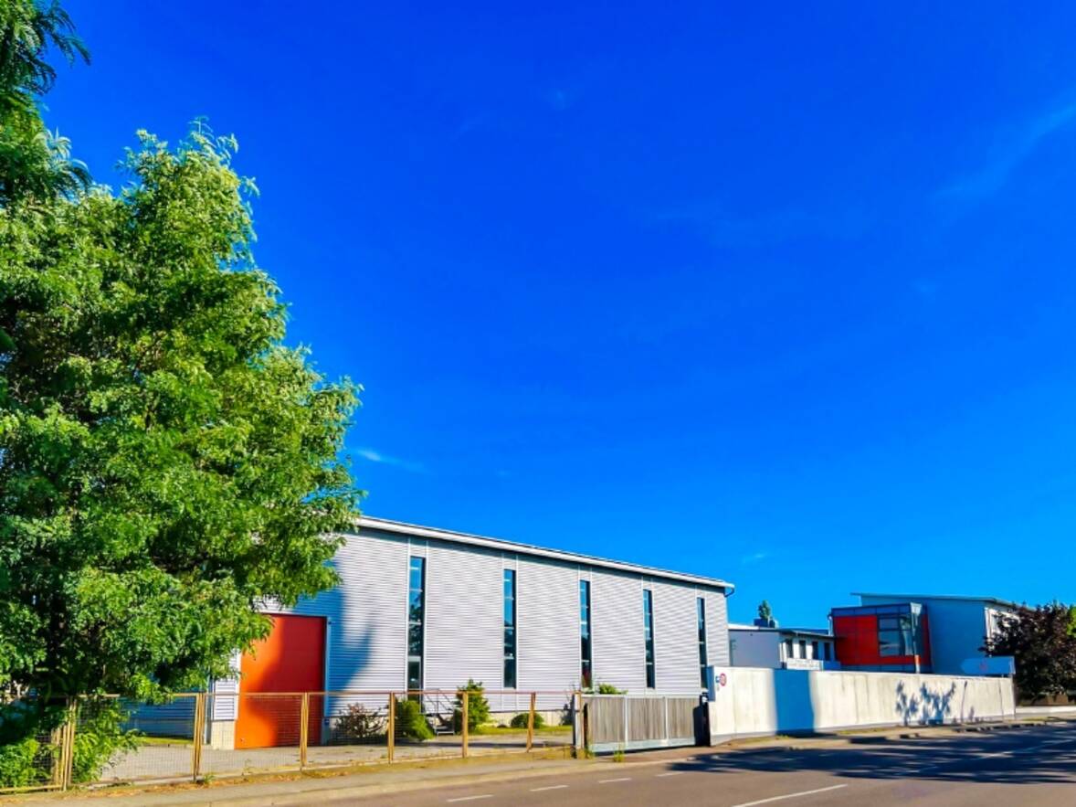 Entrepôt à Coswig, Germany 2670m² No. 105320