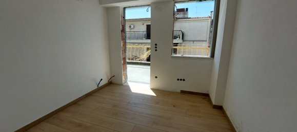 3 bedrooms Apartment in Thessaloniki, Greece No. 3070 7