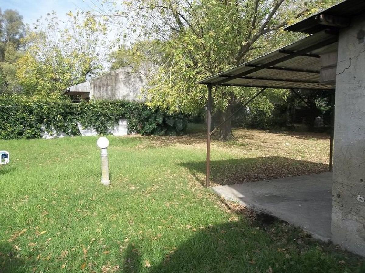 2 bedrooms House in Bermudez, Argentina No. 61158