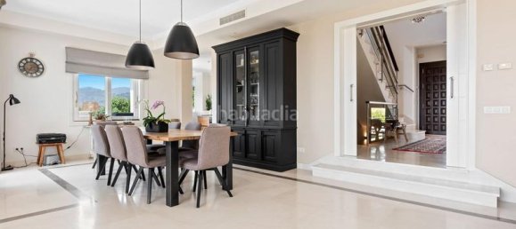 6 bedrooms Villa in Marbella, Spain No. 129878 11