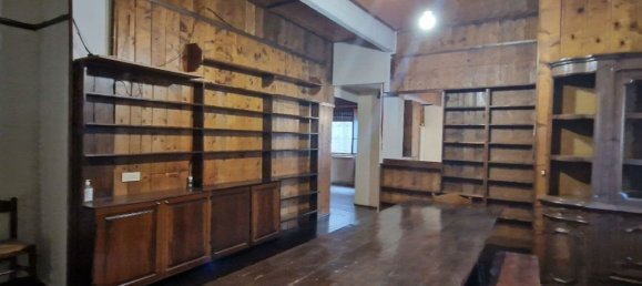 186m² Warehouse in Parabiago, Italy No. 71658 18