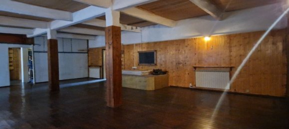 186m² Warehouse in Parabiago, Italy No. 71658 10