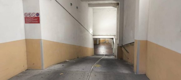 1 room Parking in Bologna, Italy No. 144863 7