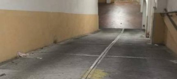 1 room Parking in Bologna, Italy No. 144863 5