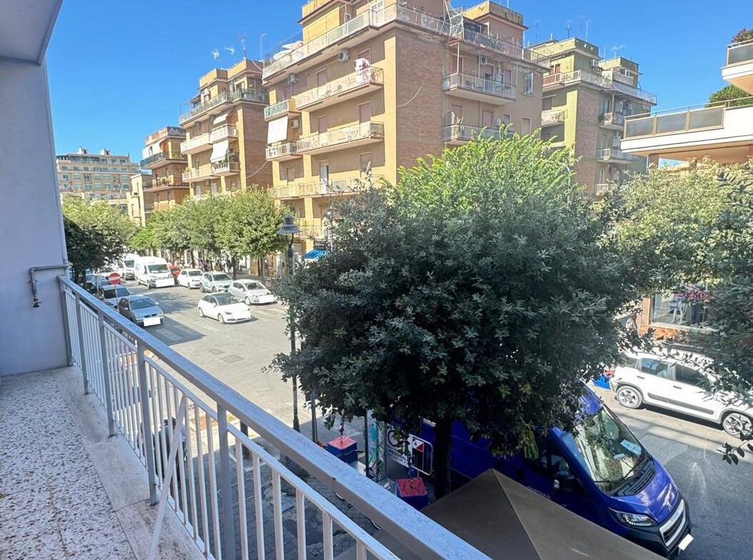 1 Schlafzimmer Wohnung in Ladispoli, Italy, Nr. 354045