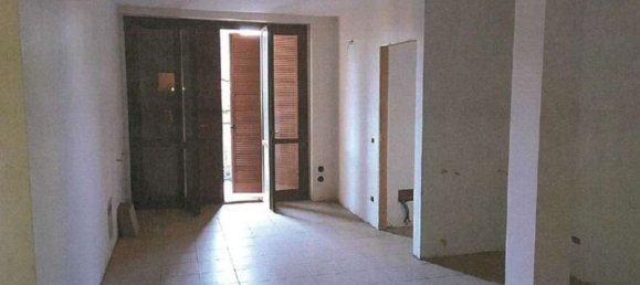 2 rooms Apartment in Cassano Magnago, Italy No. 3237 26