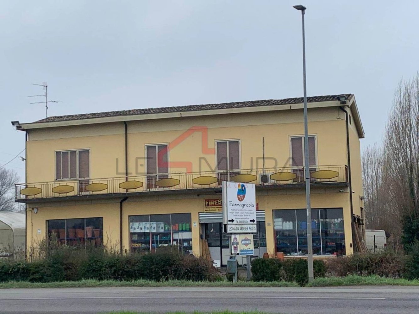 5-Zimmer Gewerbliche Immobilie in Nogara, Italy, Nr. 58179