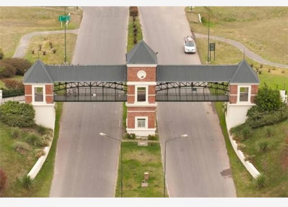  Land in Pilar, Argentina No. 120561