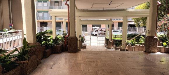 5-salle Appartement à Palermo, Italy No. 301118 11