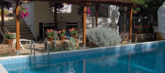 8-Zimmer Villa in Bari, Italy, Nr. 256885 4