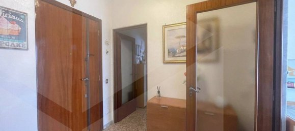 1 bedroom Apartment in Bari, Italy No. 29350 8