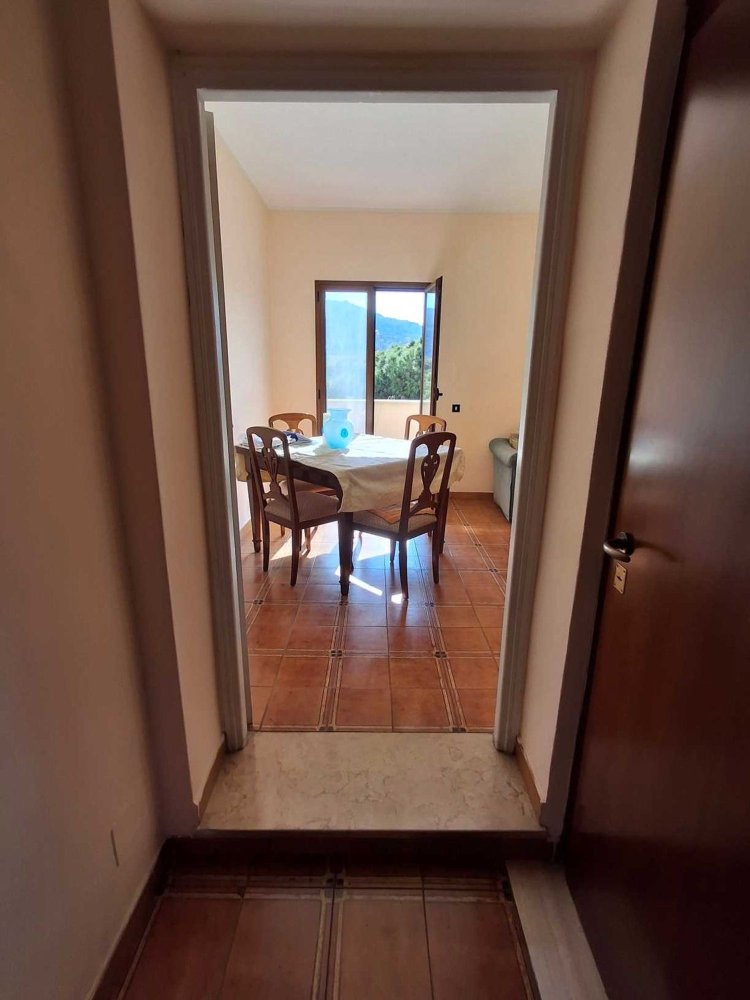 3غرفة شقة في Gaeta, Italy رقم 161427