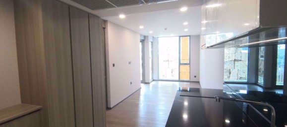 Кондоминиум с 1 спальней в Патхум Ван, Таиланд № 4728 3