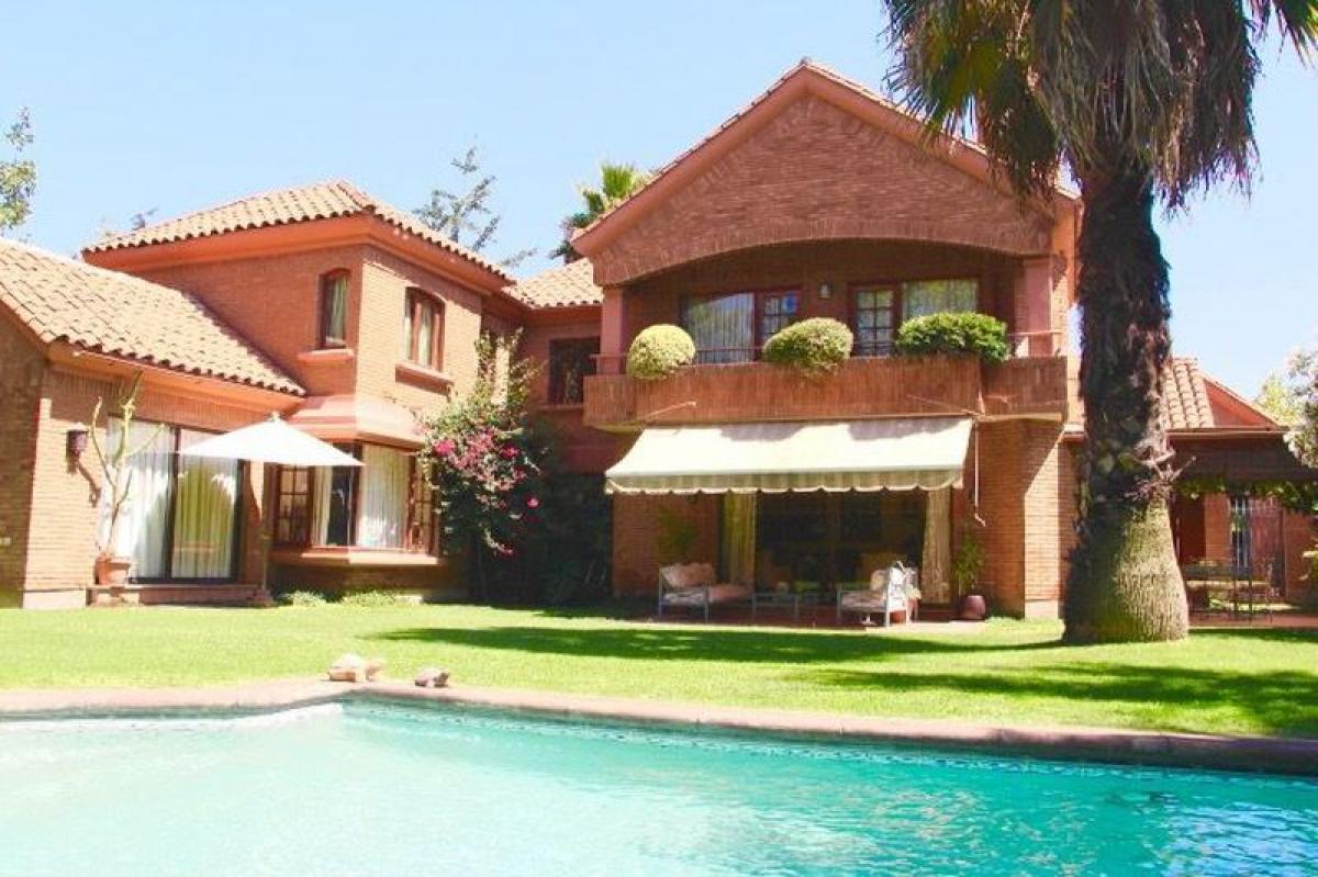 Дом с 4 спальнями в Сантьяго, Чили № 2479