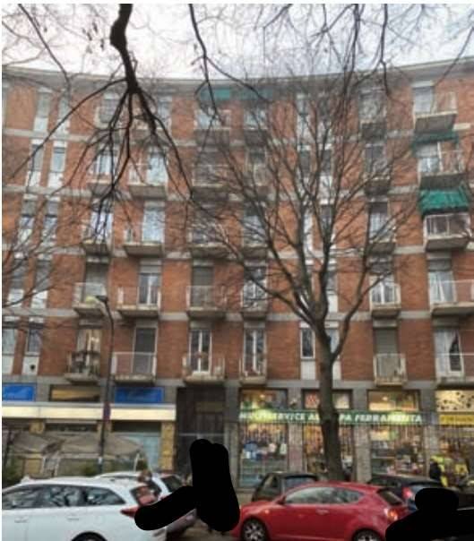 4 bedrooms Apartment in Milan, Italy No. 381137