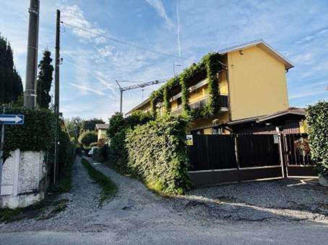 Apartamento de 4 divisões em Besnate, Italy N.º 94206