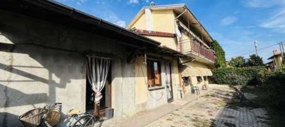 Apartamento de 4 divisões em Besnate, Italy N.º 94206 2
