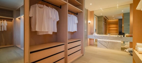 4 Schlafzimmer Villa in Chalong, Thailand, Nr. 8700 12