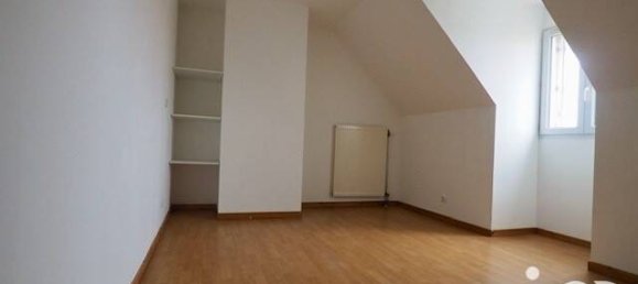 5 bedrooms House in Saint-Jean-de-la-Ruelle, France No. 263704 17