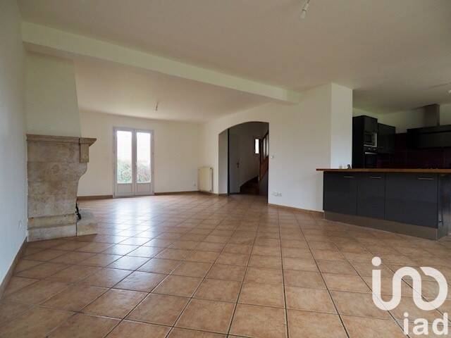 5 bedrooms House in Saint-Jean-de-la-Ruelle, France No. 263704