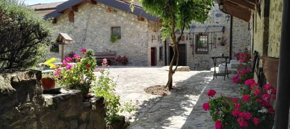 25-Zimmer Haus in Pontremoli, Italy, Nr. 232149 2