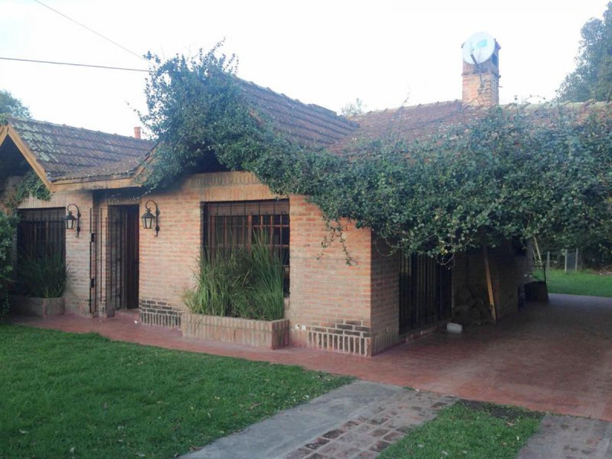 2 bedrooms House in Moreno, Argentina No. 4372