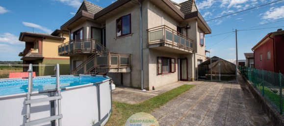 5 bedrooms House in Mesola, Italy No. 343097 10