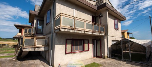 5 bedrooms House in Mesola, Italy No. 343097 13