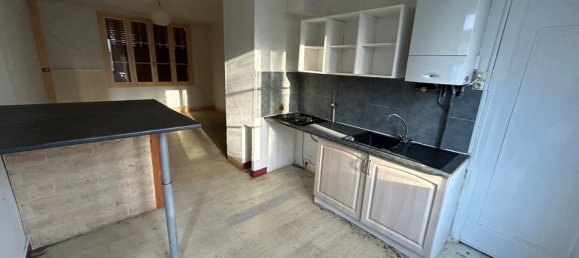 2 bedrooms House in Orleans, France No. 80501 3