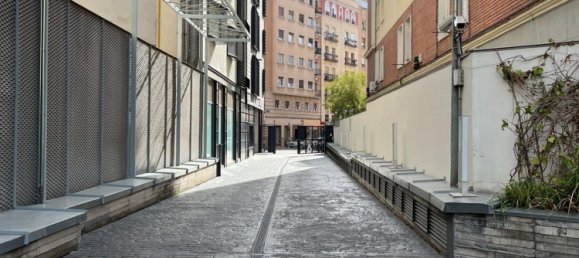  Garage in Madrid, Spain No. 116967 6