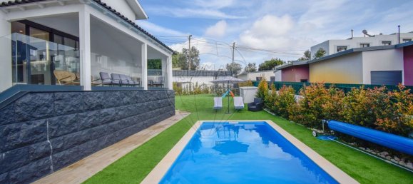 5 bedrooms House in Rio de Mouro, Portugal No. 40057 3