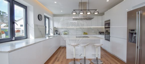 5 bedrooms House in Rio de Mouro, Portugal No. 40057 41