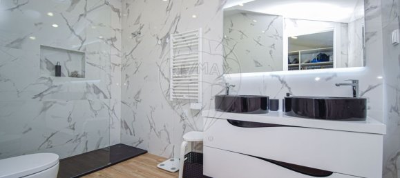 5 bedrooms House in Rio de Mouro, Portugal No. 40057 28