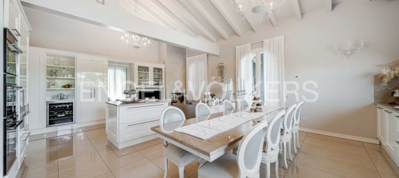 4 Schlafzimmer Villa in Tradate, Italy, Nr. 131076 19